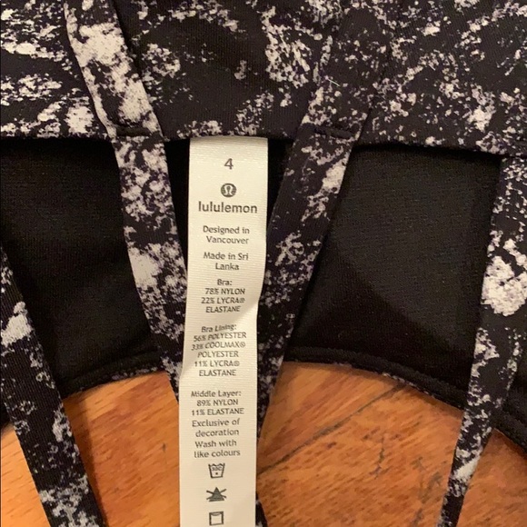 Brand new Lululemon sports bra - Picture 3 of 4